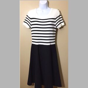 Classic Talbots Black & White Stripe Knit Dress Short Sleeve Size M
